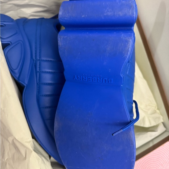 Burberry Blue Trainers - Picture 4 of 10